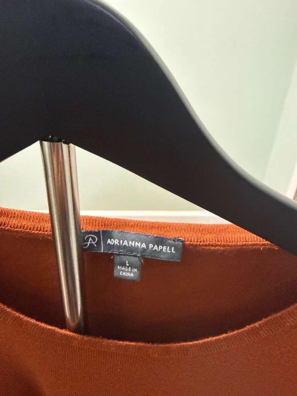 Top - Picture 4 of 6